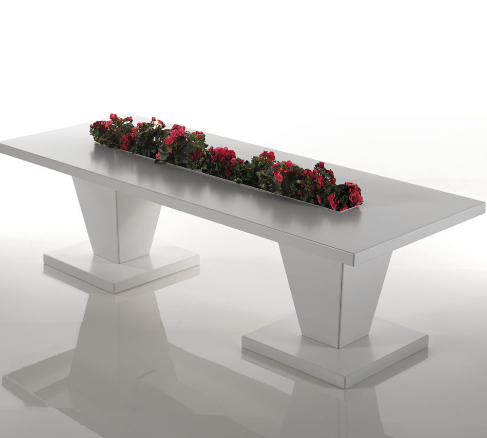 Canopo Rectangular aluminum Table
